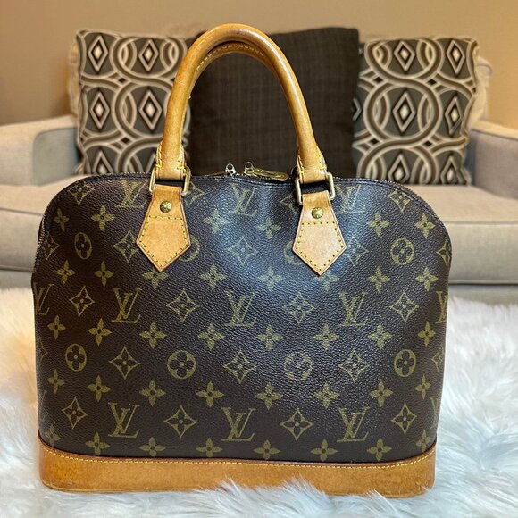 Authentic Louis Vuitton Monogram Alma PM Satchel - Picture 3 of 15